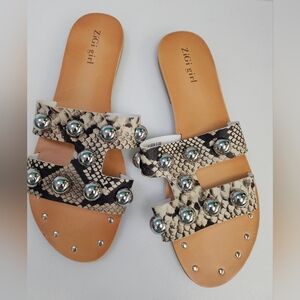 Zigi Girl Alisen Soho Sandals Snakeskin Print‎ Silver Beaded Summer Womens 9.5